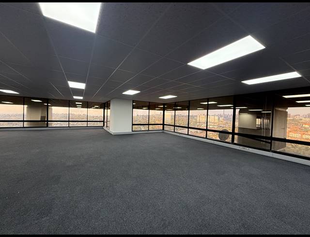 835M² OFFICE TO LET IN BRAAMFONTEIN WERF
